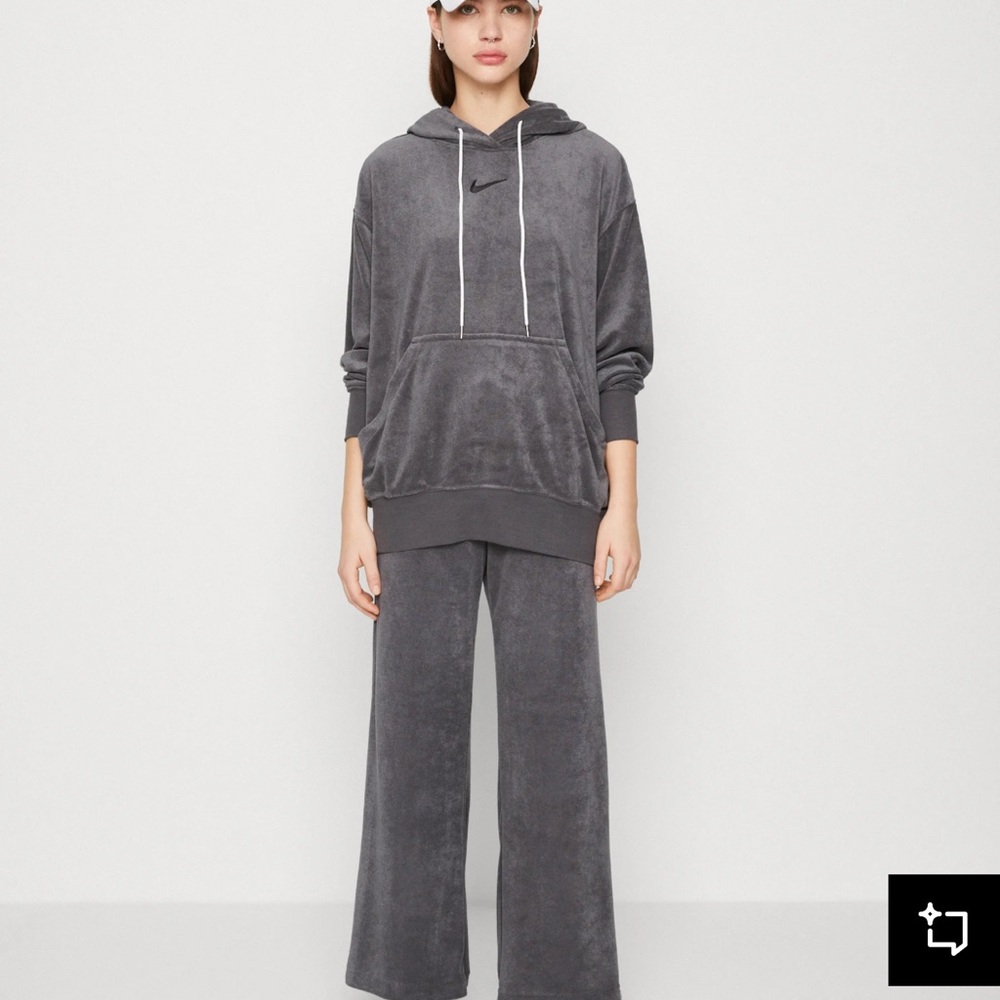 NIKE WOMEN’S GRAY TERRY HOODIE MEDIUM OVERSIZED - Picture 3 of 7